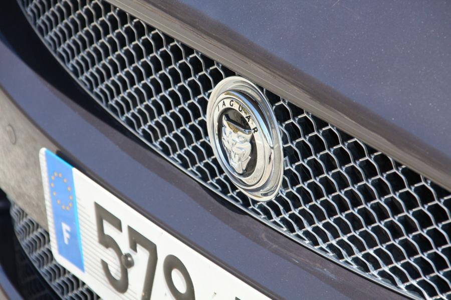  Jaguar XKR Coupe 2009 года  (фото 9 из 132)